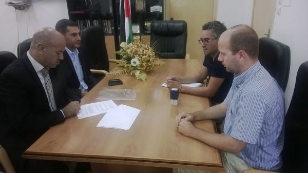 توقيع إتفاقية تقديم خدمة التعليم المساند من قبل المعهد الأوروبي