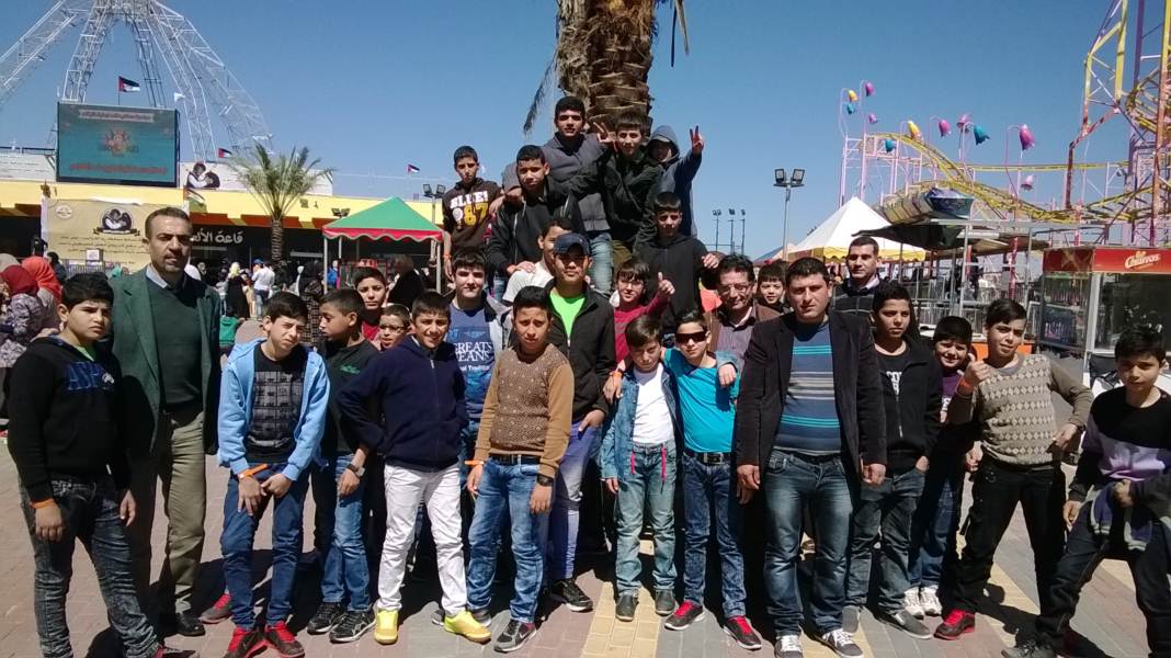 سكاي لاند تستضيف الطلاب الأيتام من المؤسسة